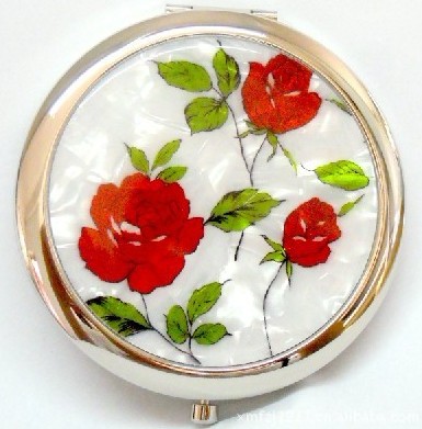 民族風(fēng)情仿古化妝鏡