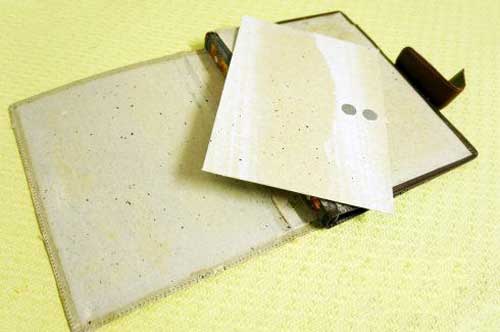 封面紙張厚度對(duì)膠訂質(zhì)量的影響