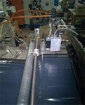 低溫時(shí),快遞袋上涂壓敏膠