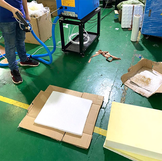 �����z���z���z